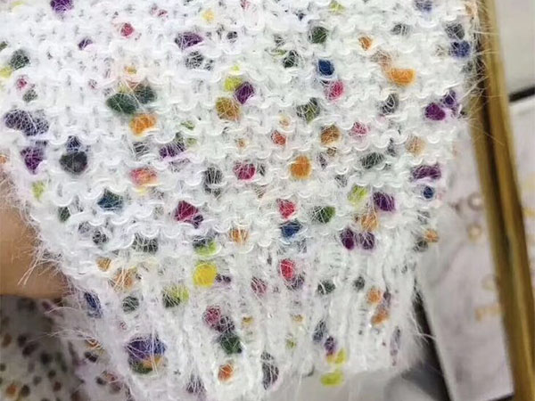 闪光粒粒纱线